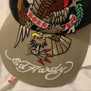 tan/black Ed Hardy hat